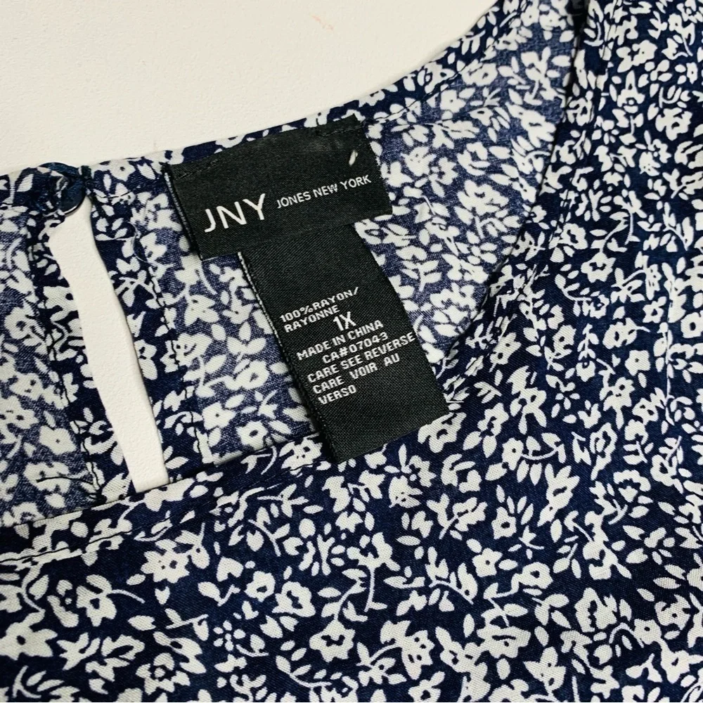 Jones New‎ York 1X microfloral flowy top - Picture 3 of 5